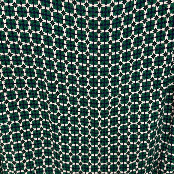 H&M Green and White Floral Top - Picture 2 of 4